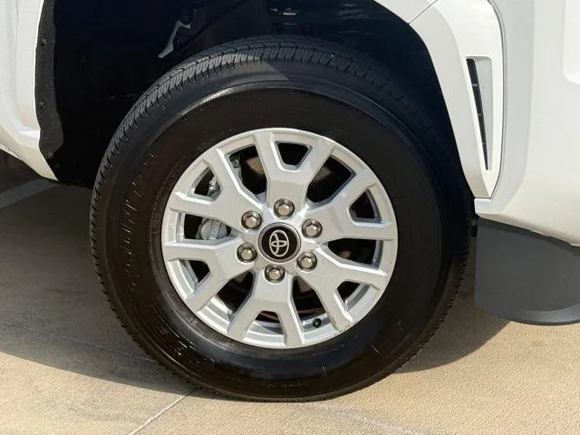 Certified Used 2025 ICE CAP Toyota SR image 2