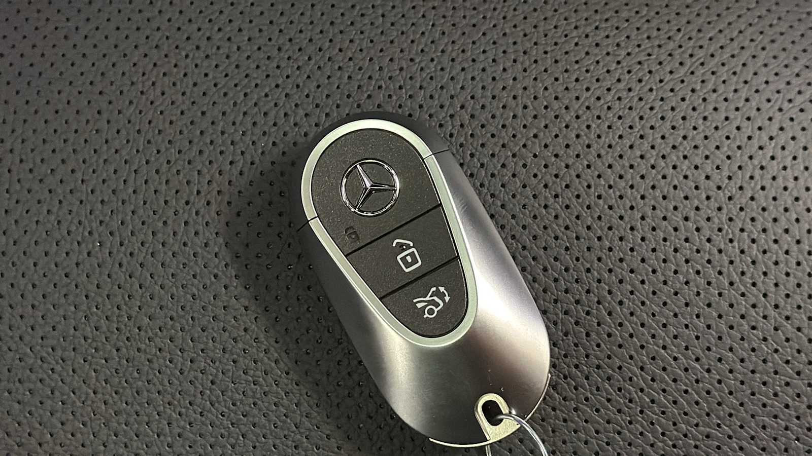 New 2026 MANUFAKTUR Alpine Grey Mercedes-Benz GLC 300 image 38