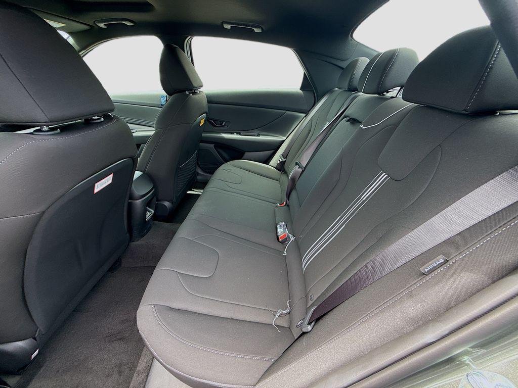 New 2026 Amazon Gray Hyundai SEL Sport Premium image 17
