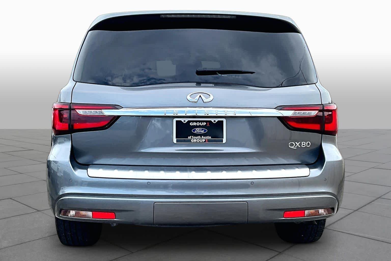 Used 2018 Graphite Shadow INFINITI  image 5