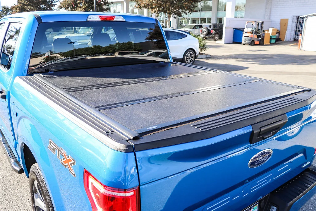 Used 2020 Blue Ford XL image 34