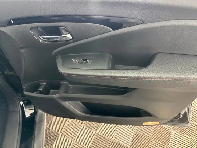 Used 2021  Honda Black Edition image 23