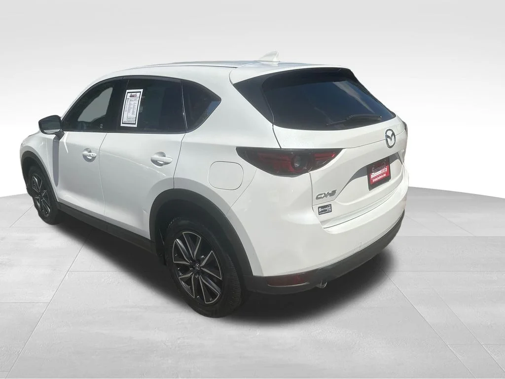 Used 2017 White Mazda Grand Touring image 18