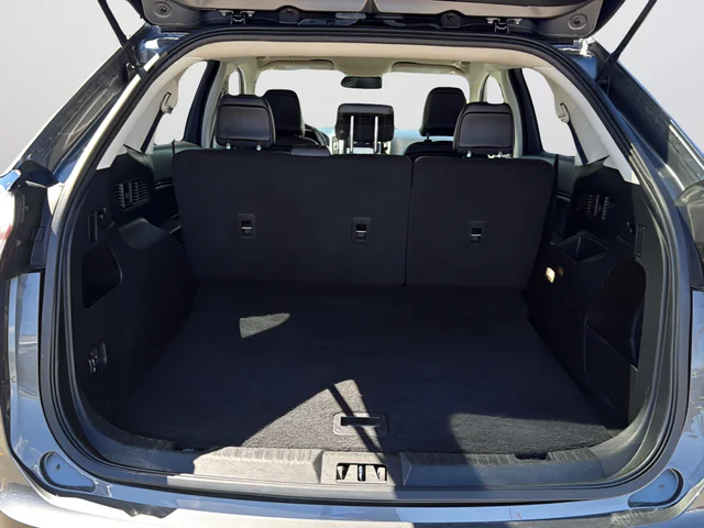 Used 2024 Gray Ford SEL image 12