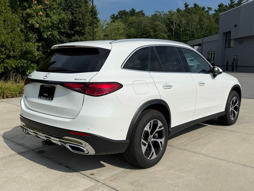 Used 2025 White Mercedes-Benz GLC 350e image 12
