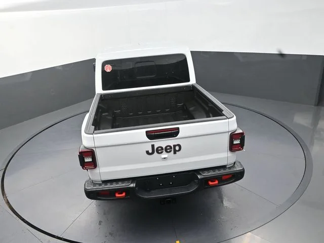 New 2026 Bright White Clear-Coat Exterior Paint Jeep Rubicon X image 16