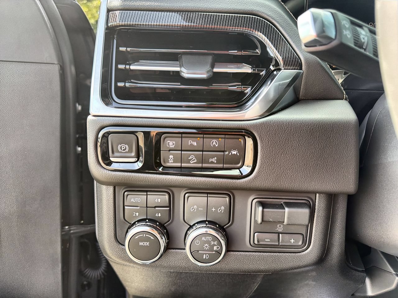 2026 GMC Yukon XL Elevation - Photo 15