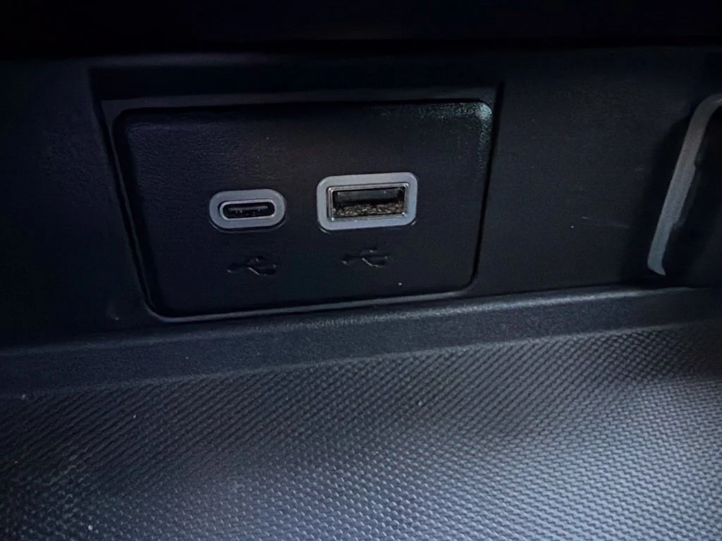 Used 2024 Sterling Metallic GMC AT4 image 24