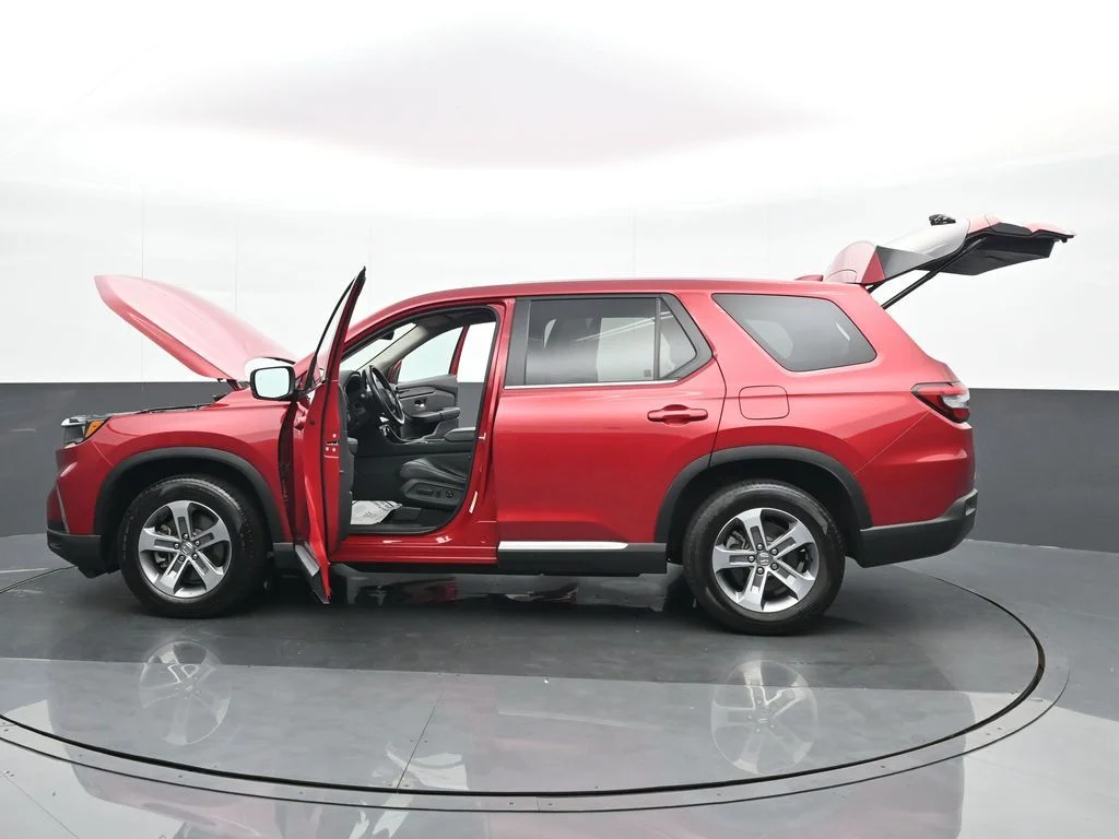 Used 2023 Red Honda EX-L image 27