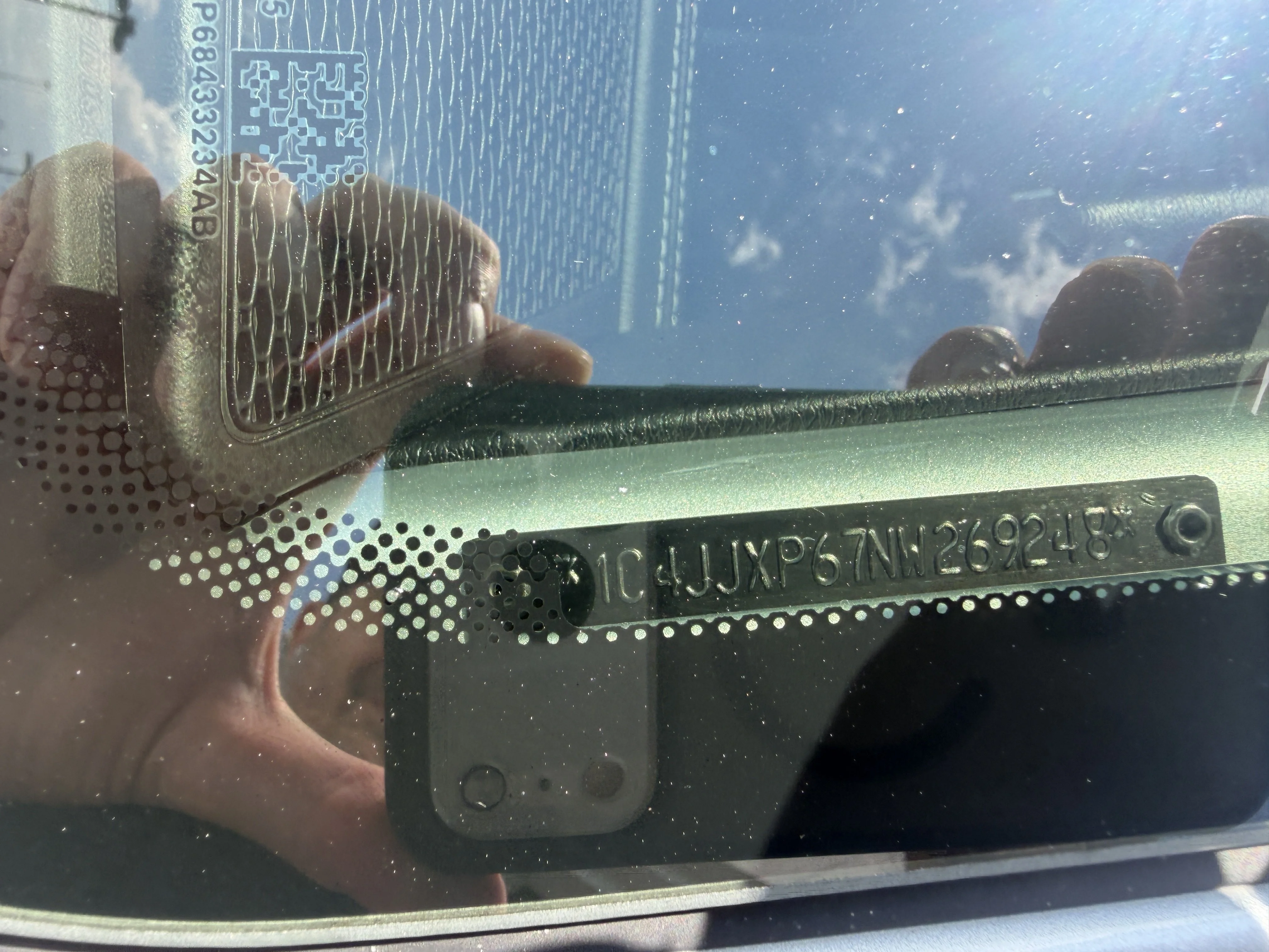 Used 2022 Silver Zynith Clearcoat Jeep Unlimited Sahara image 22