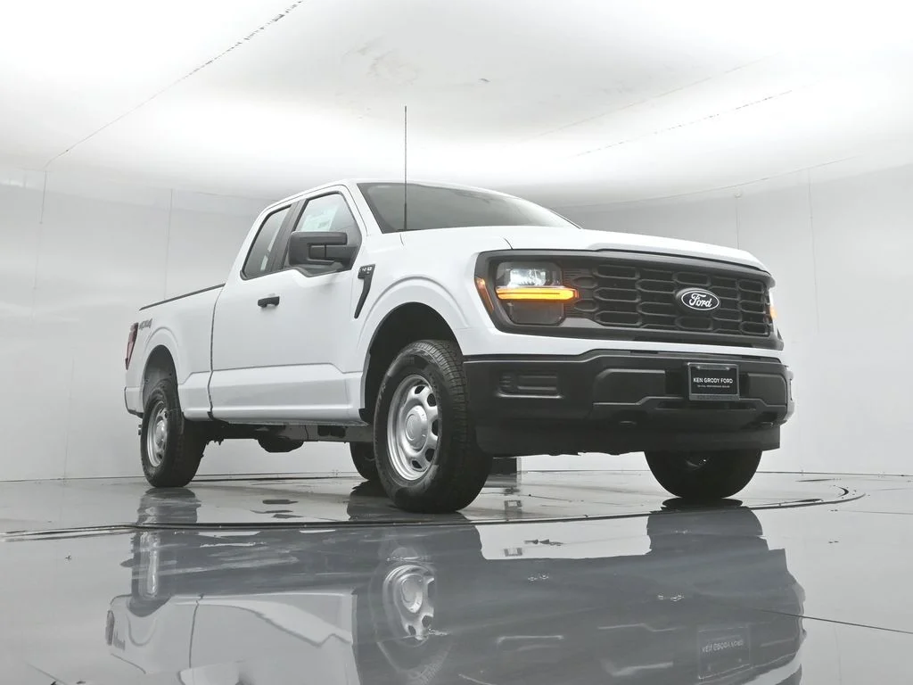 New 2026 White Ford XL image 42