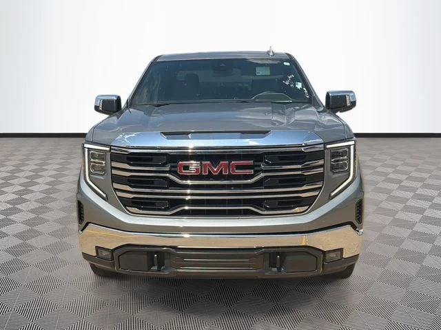 Used 2023 Silver GMC SLT image 2