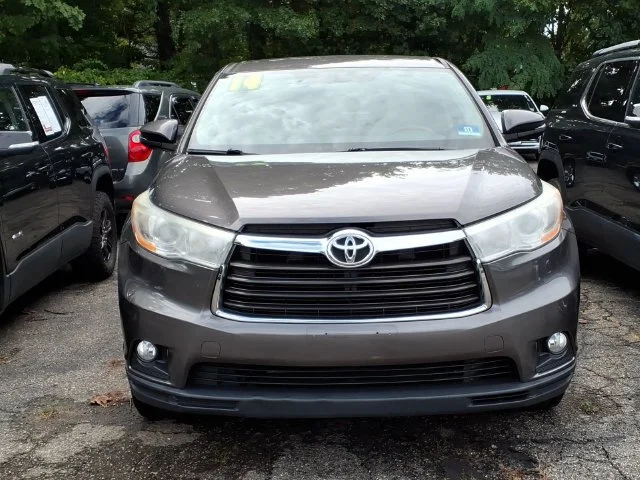 Used 2014 Toyota Highlander LE Plus with VIN 5TDBKRFH4ES014685 for sale in Randolph, NJ