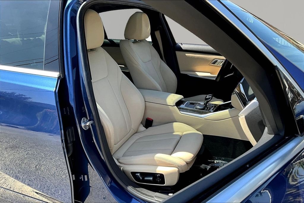 Used 2021 Blue BMW 330i image 30