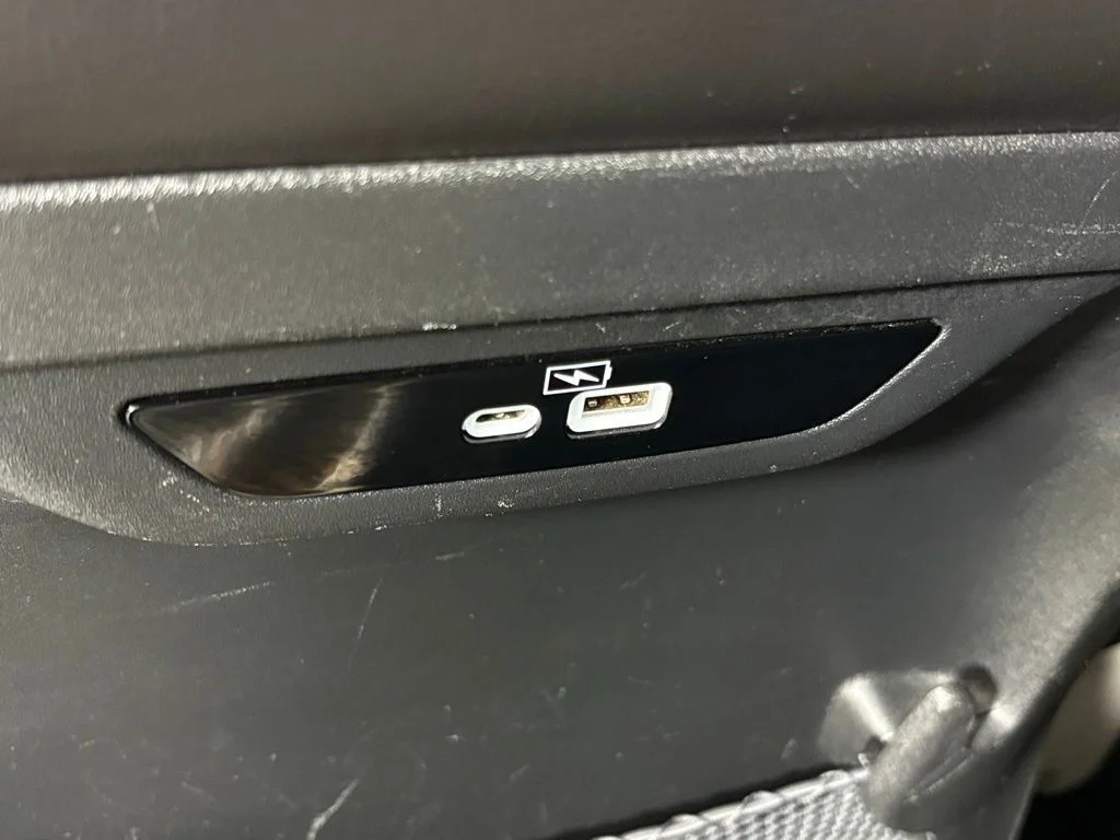 Used 2023 Black Chrysler Touring L image 34