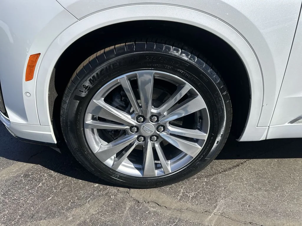 Used 2024 White Cadillac Premium Luxury image 10
