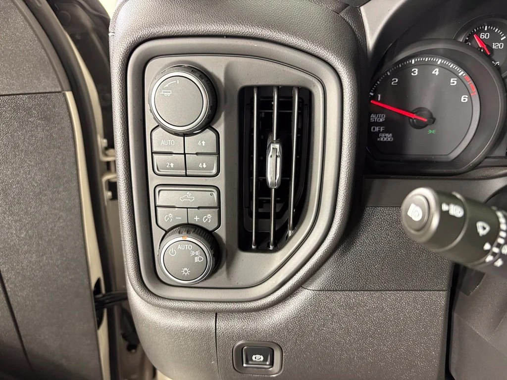 Used 2026 White Chevrolet Custom Trail Boss image 31
