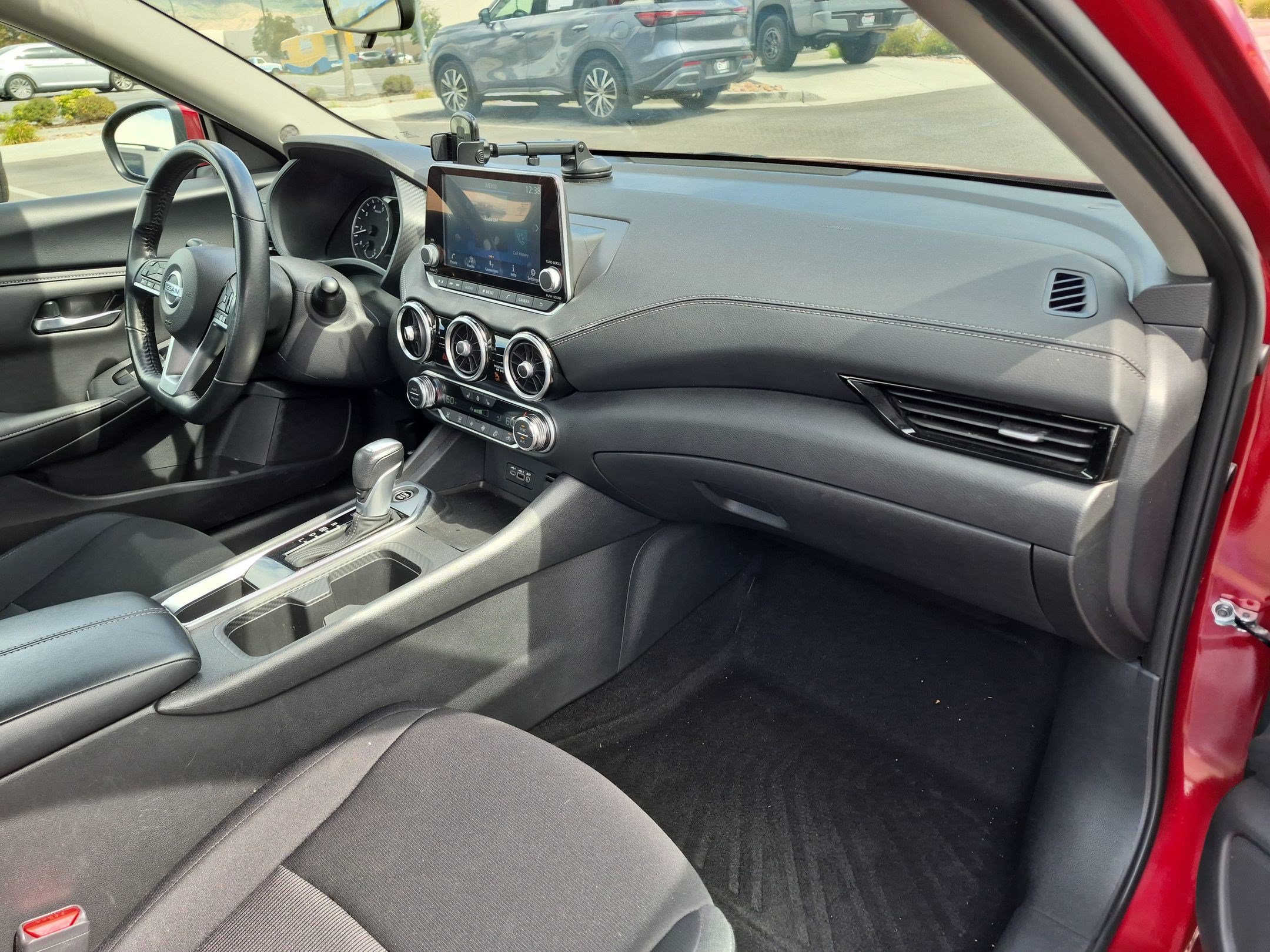 Used 2023 Scarlet Ember Tintcoat Nissan SV image 31