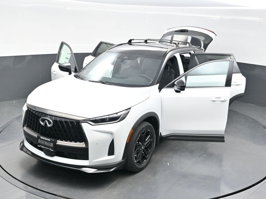 New 2027 2T RAD WHT INFINITI Sport AWD image 47