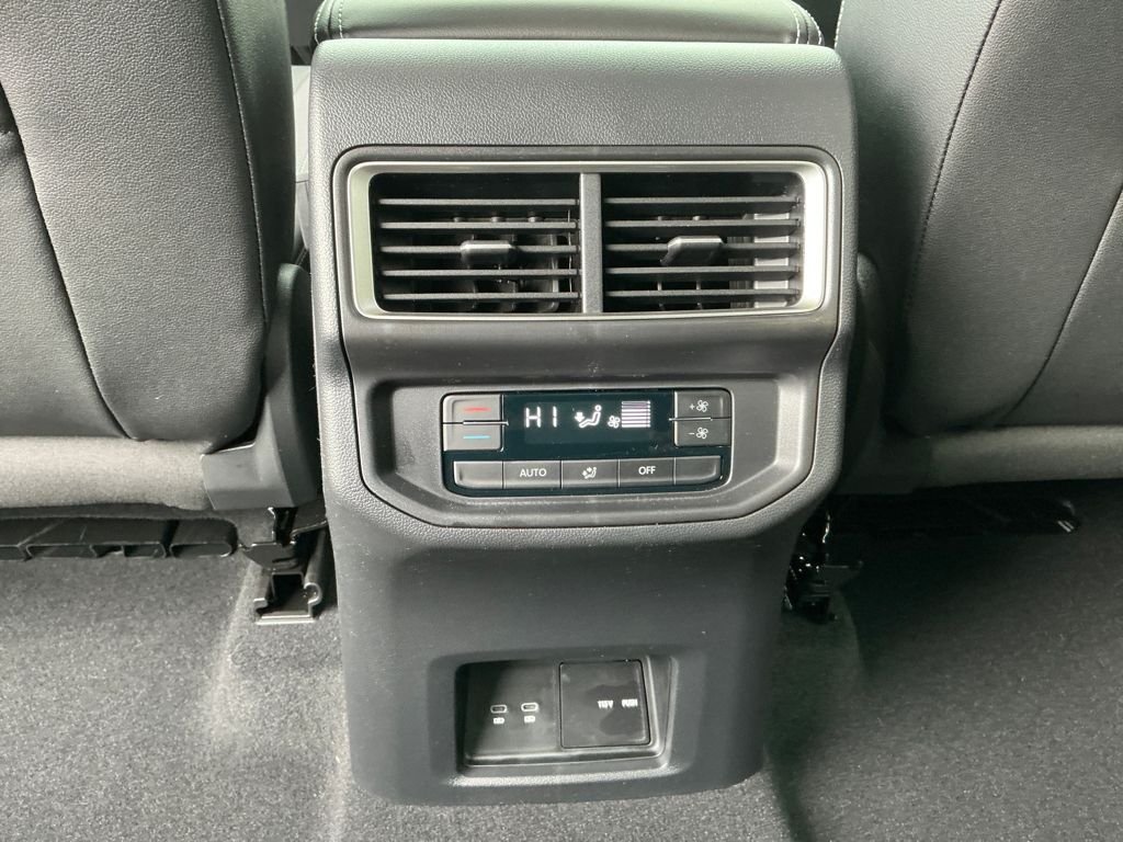 New 2026 Black Volkswagen 2.0T SE w/Technology image 12