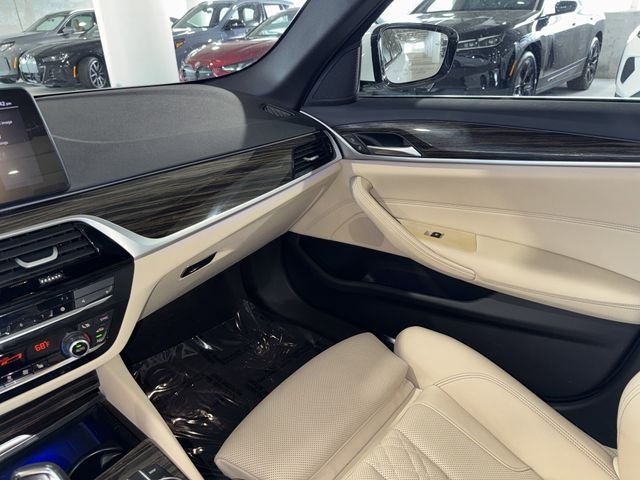 Certified Used 2023 Alpine White BMW 540i image 31