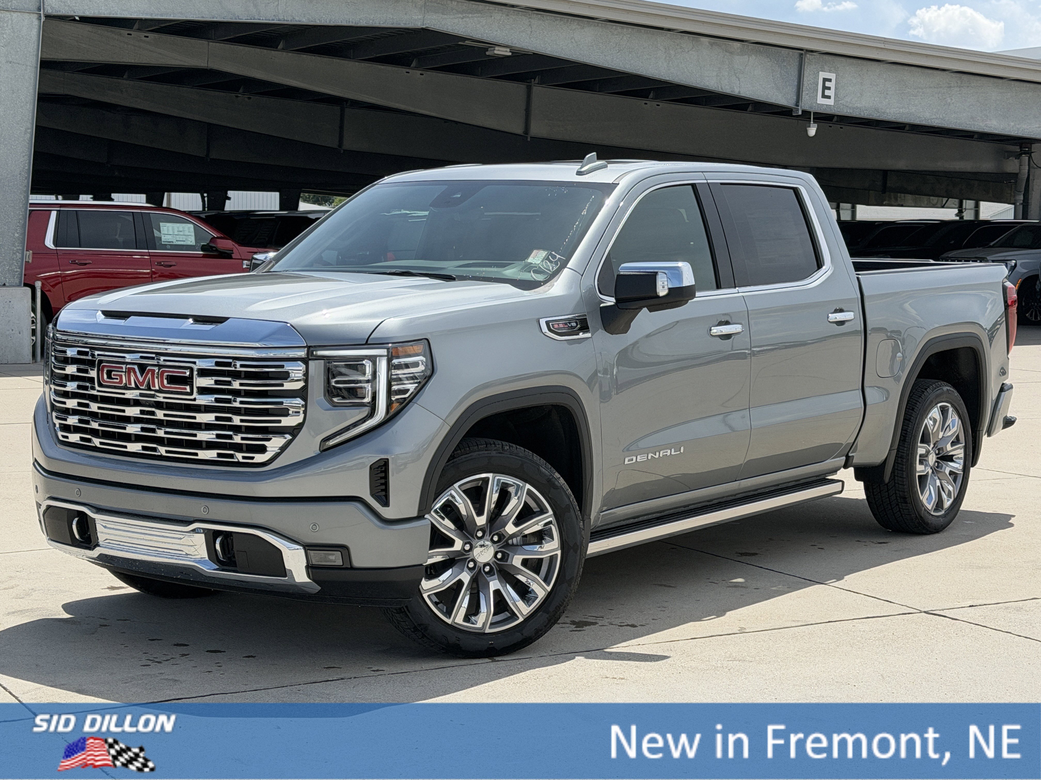 2026 GMC Sierra 4WD Crew Cab Short Box Denali's photo