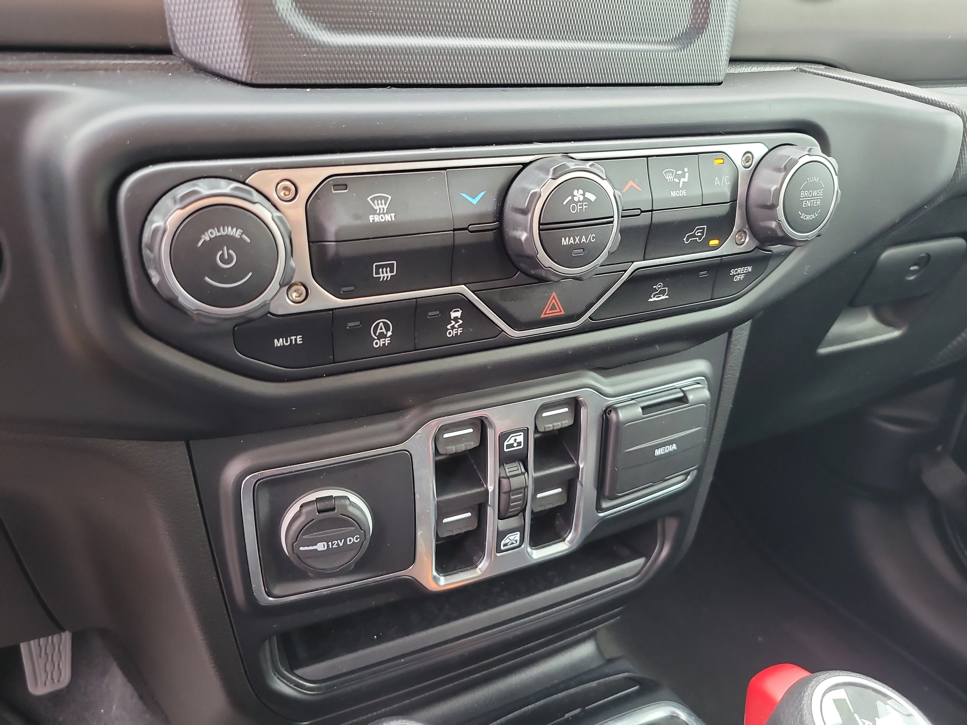 Used 2022 Black Clearcoat Jeep Unlimited Sport S image 22