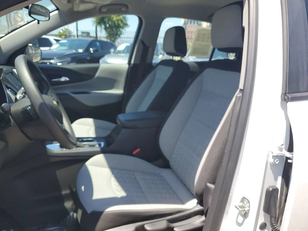 Used 2023 Summit White Chevrolet LS image 17