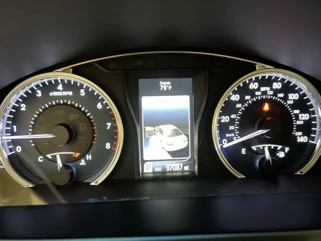 2017 Toyota Camry XLE - Photo 11