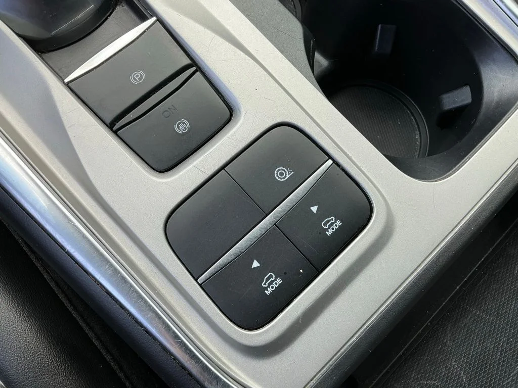 Used 2023 White Ford XLT image 40