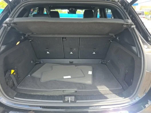Certified Used 2025  Mercedes-Benz GLA 250 image 7