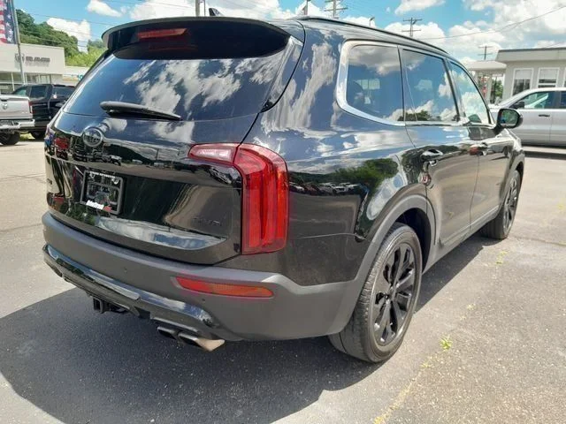 Used 2021 Black Kia S image 8