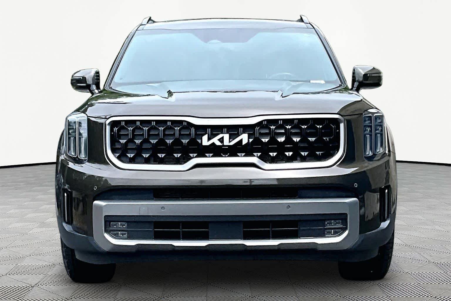 Used 2023 Dark Moss Kia SX X-Pro image 7