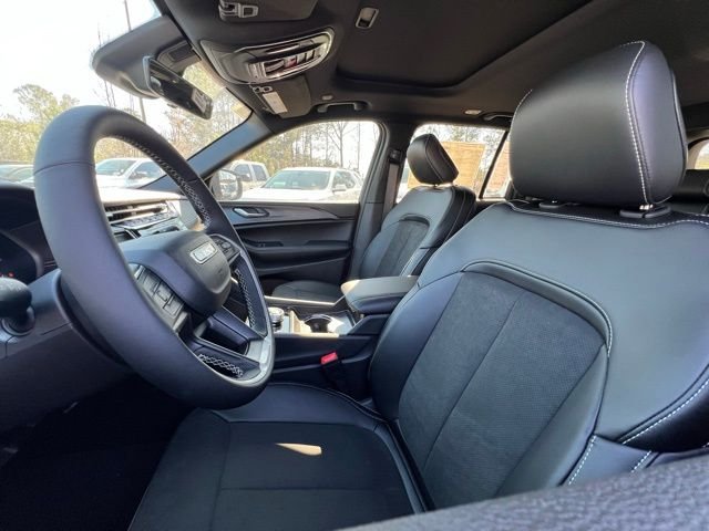 2025 Jeep Grand Cherokee Altitude - Photo 13