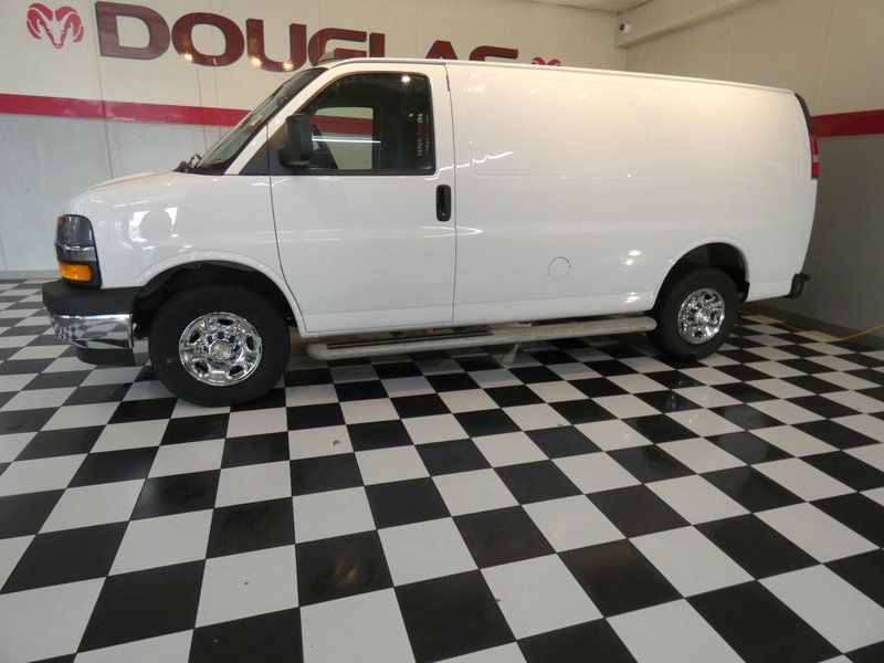 2024 Chevrolet Express 2500 1WT SWB's photo