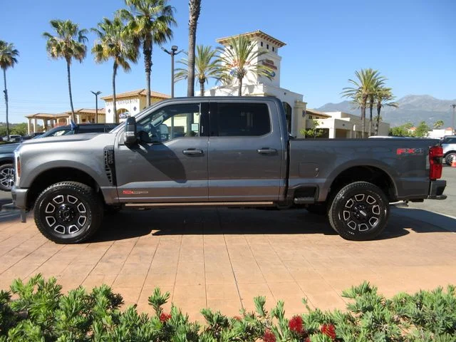 2026 Ford F-350 Platinum 4x4 Crew Cab 6-3/4' Box SRW's photo
