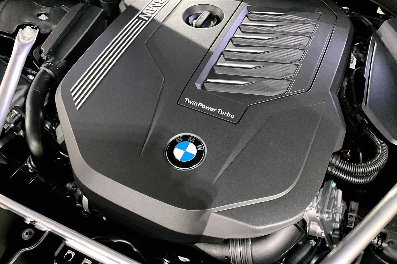 2026 BMW 8 Series 840i - Photo 15