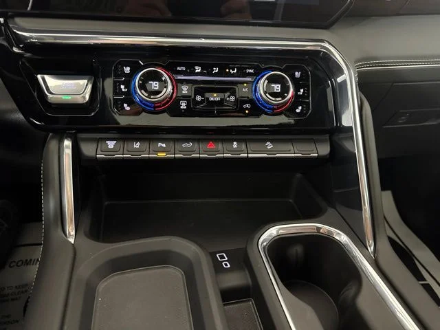 Used 2025 Onyx Black GMC Denali Ultimate image 14