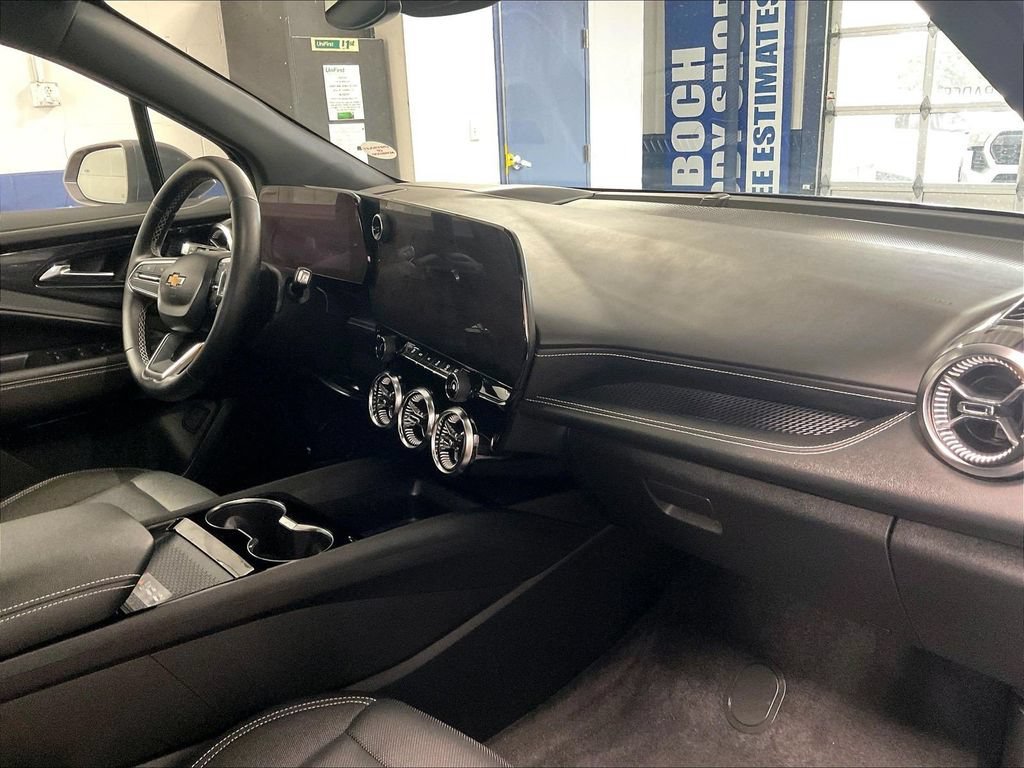 Used 2024 Galaxy Gray Metallic Chevrolet LT image 14