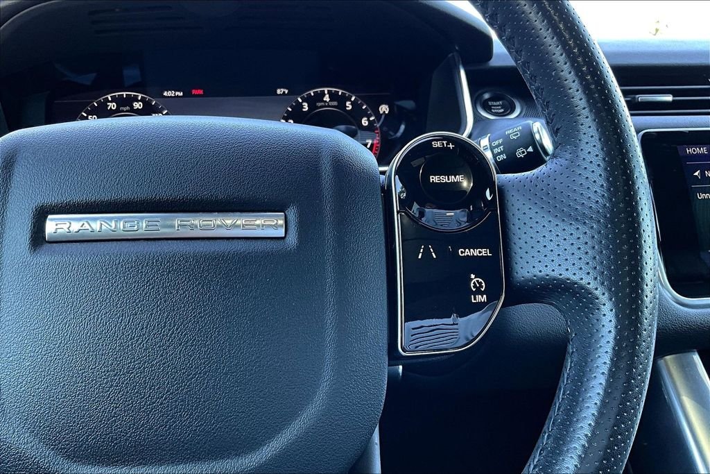 Used 2020  Land Rover HSE image 11