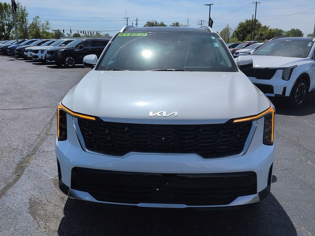 New 2026 Snow White Pearl Kia EX image 3
