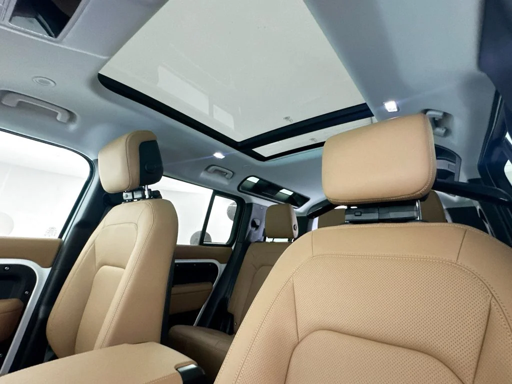 New 2026 Fuji White Land Rover S image 21