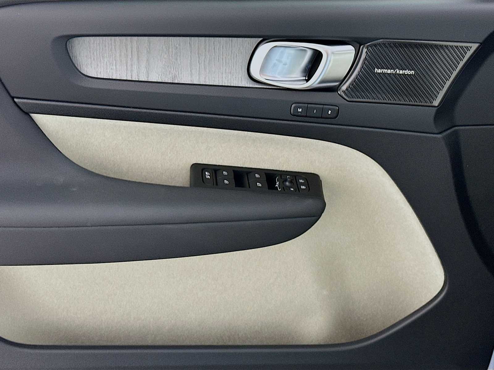 New 2026 Cloud Blue Volvo Ultra image 16
