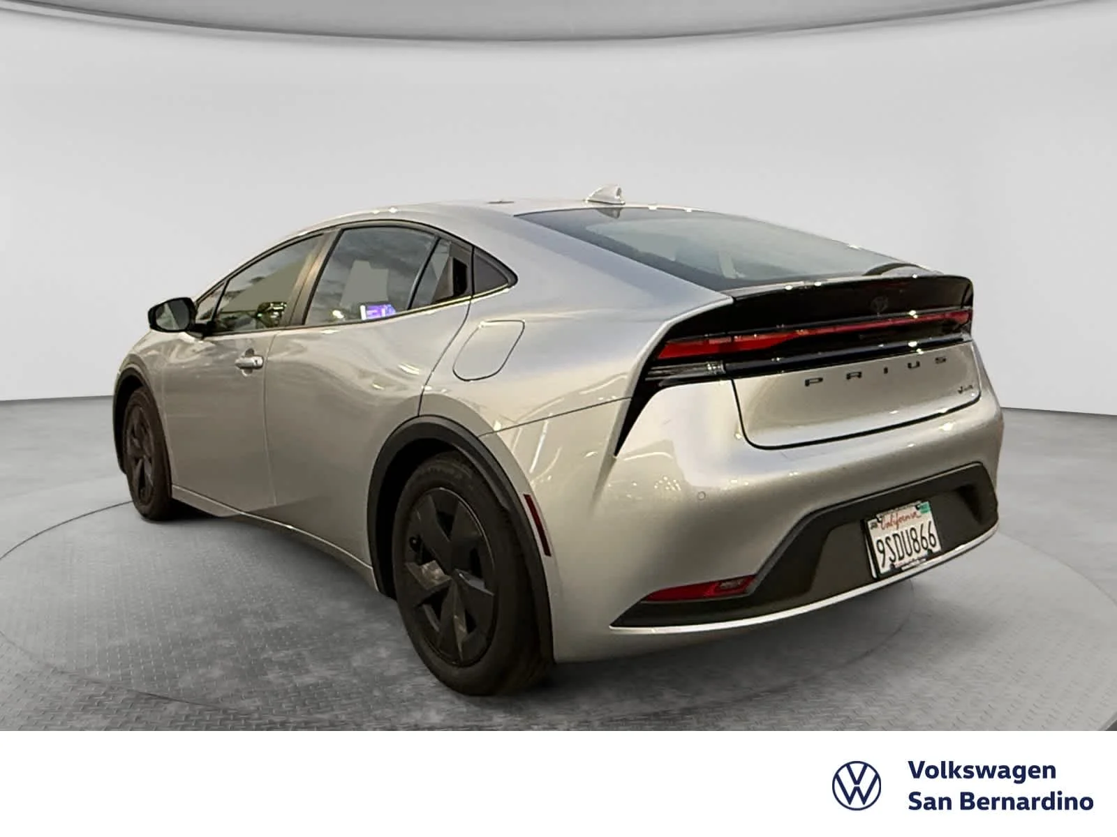 Used 2024 Cutting Edge Toyota LE image 7