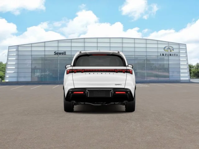 New 2027 RADIANT WHITE INFINITI Sport AWD image 2