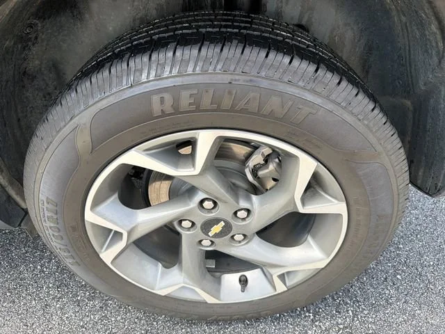 Used 2024 Sterling Gray Metallic Chevrolet LT image 19