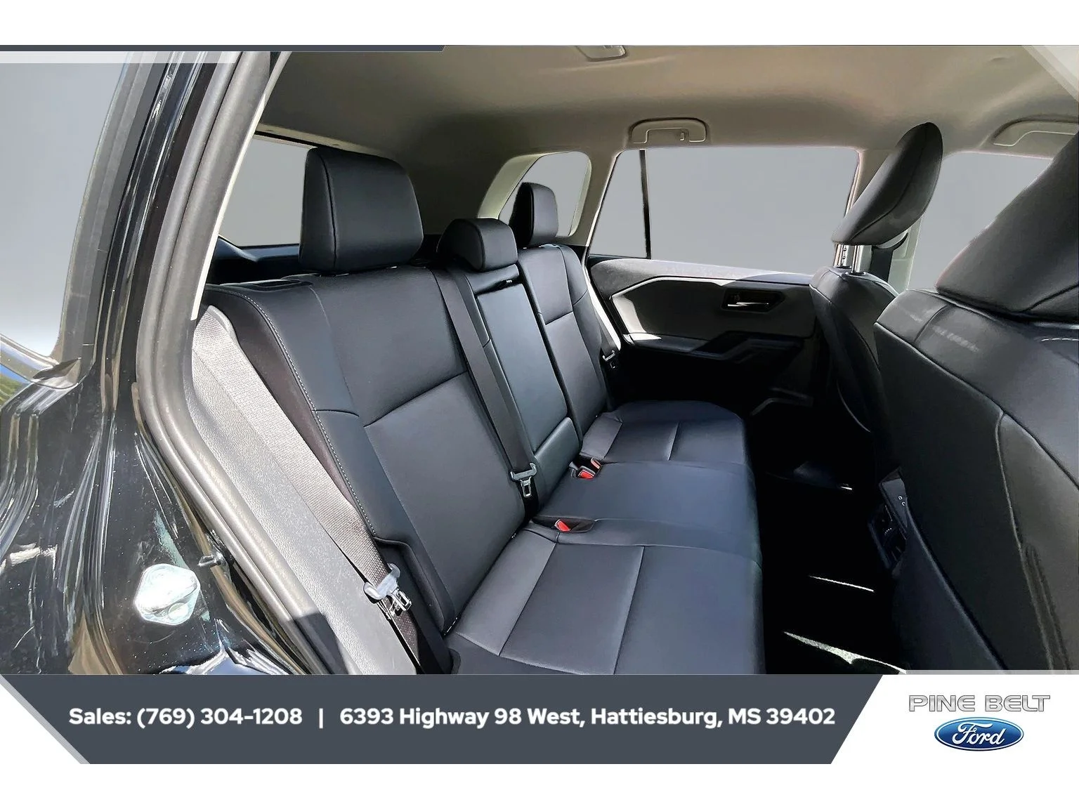 Used 2026 Midnight Black Metallic Toyota XLE Premium image 20