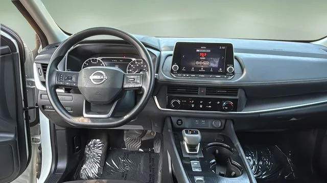 Used 2025 White Nissan S image 10