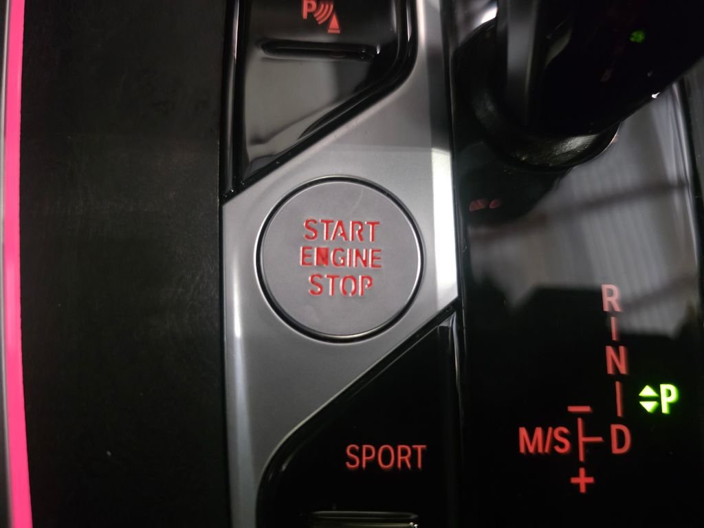 Used 2023 Black BMW xDrive40i image 34