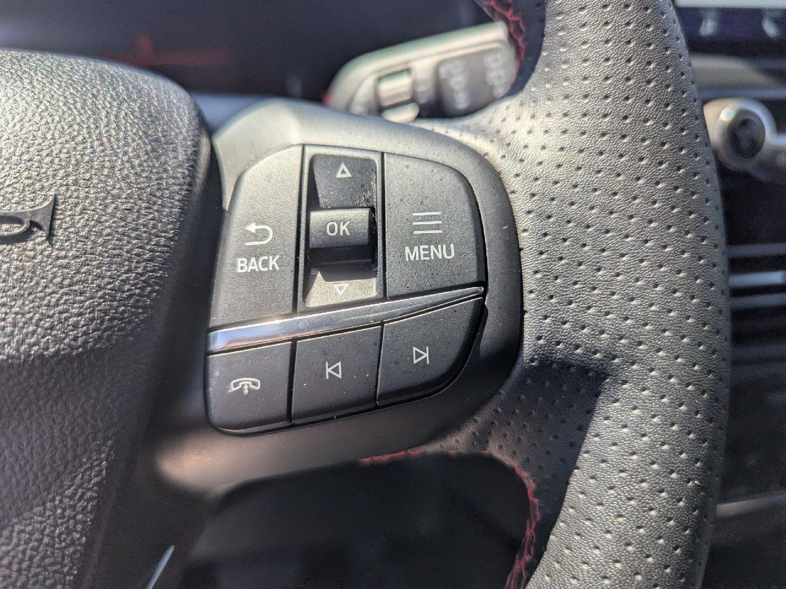 Used 2025 Carbonized Gray Metallic Ford ST-Line Select image 24
